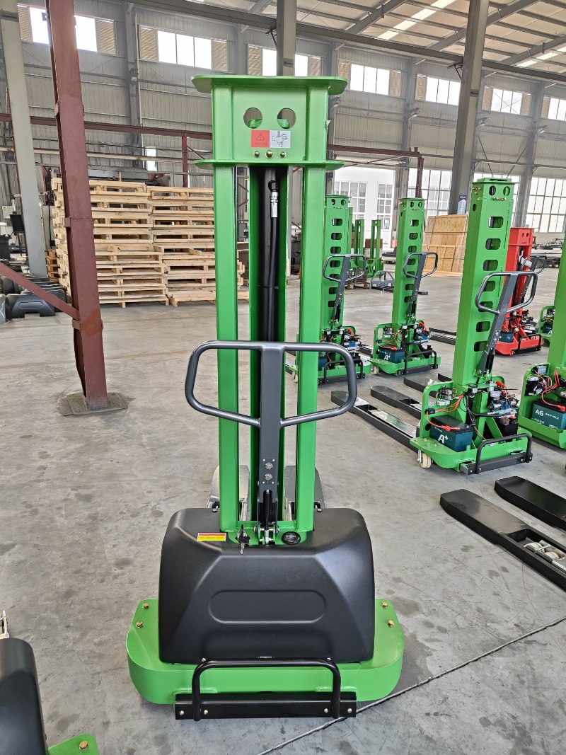 رافعة شوكية كهربائية ذاتية الت - مراجعة Electric Forklift وسعره